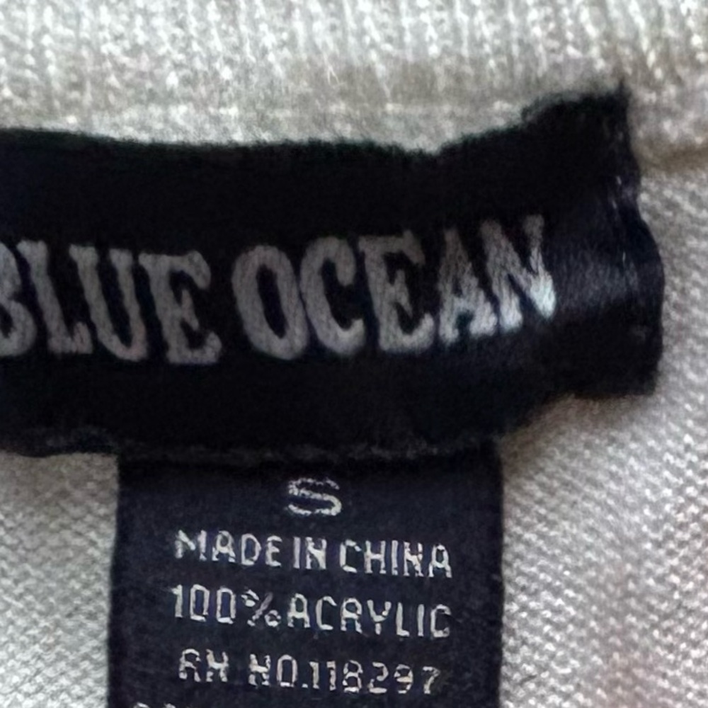 VEST - Picture 7 of 10
